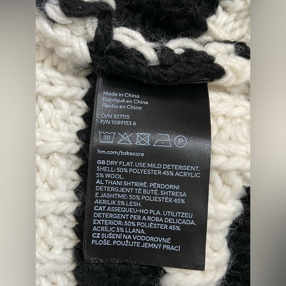 H & M Chunky Knit Sweater Size XS NWT! - Picture 7 of 8